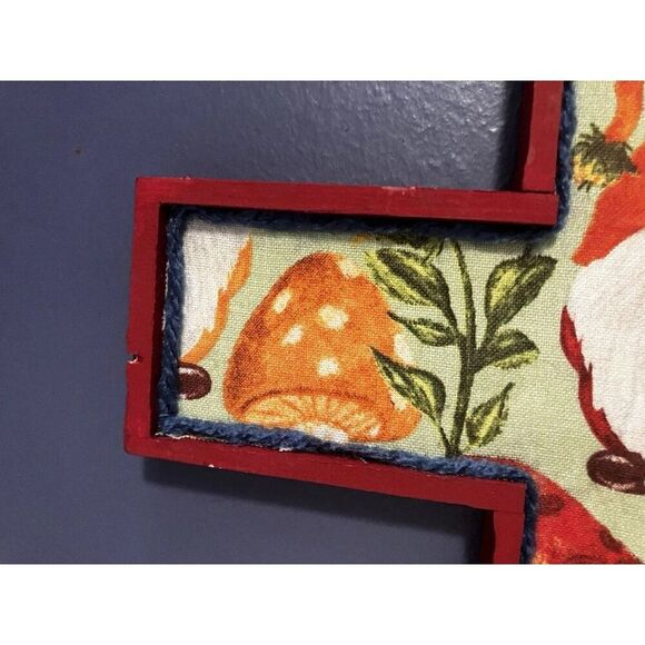 3 MCM Hand Made Painted Decorative Wooden Cross’s gnome and mushroom Design 70's - Picture 13 of 16